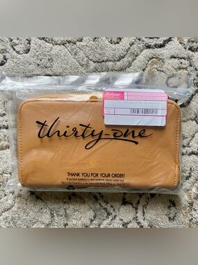 thirty-one All About the Benjamins Wallet- Honey Yellow Smooth Pebble.